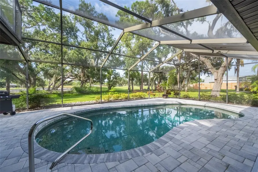 5005 Canterbury Drive, Sarasota, FL 34243 - #3