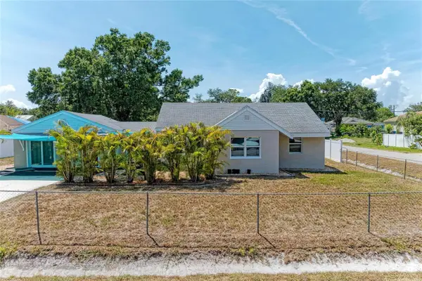 901 Oak Street Sw, RUSKIN, FL 33570
