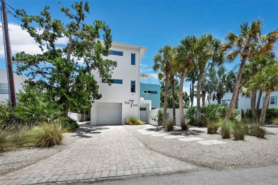 471 Island Circle, Sarasota, FL 34242 - #2