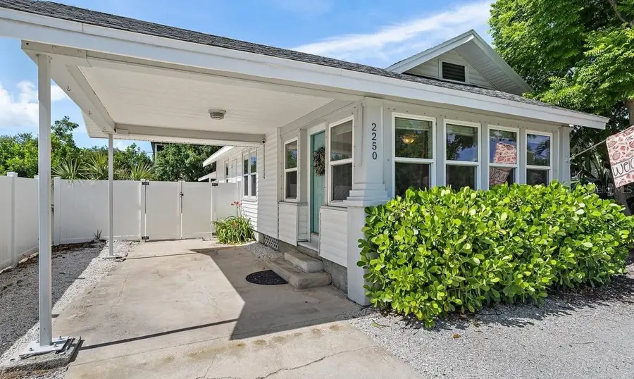 2250 Arlington Street, Sarasota, FL 34239 - #2