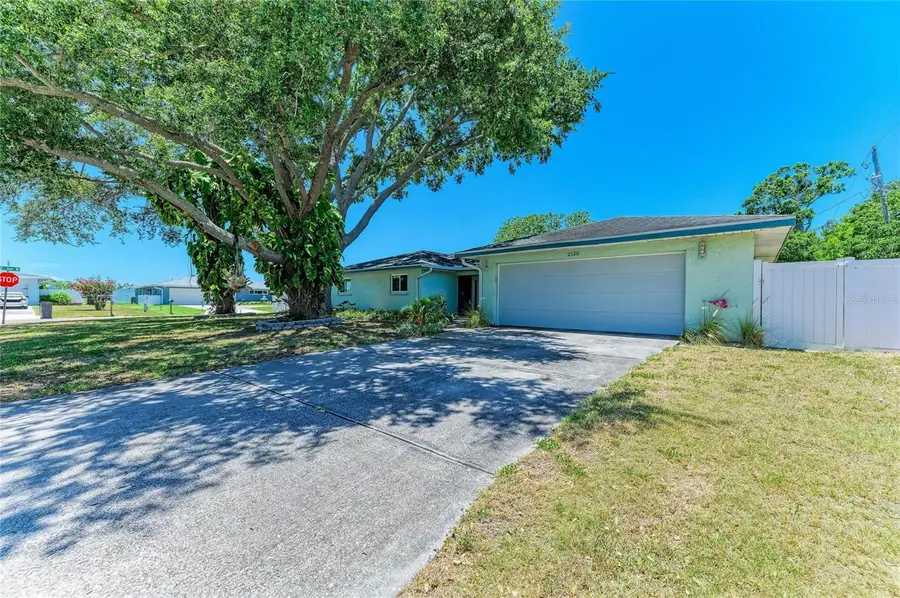 2120 47th Street Pl W, Bradenton, FL 34209 - #2