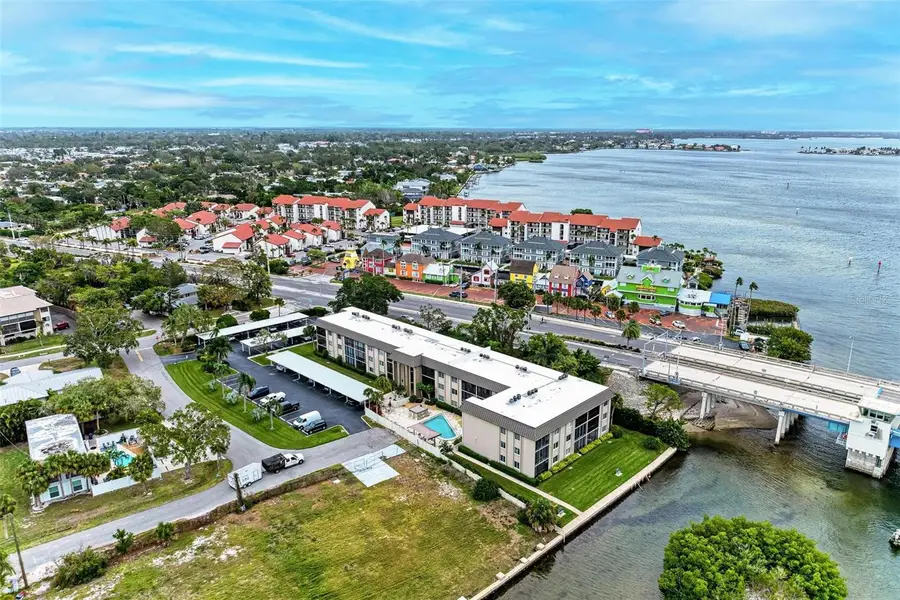 6470 Hollywood Boulevard #307, Sarasota, FL 34231 - #2