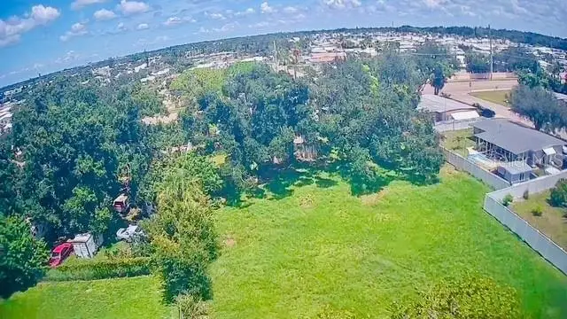 420 53rd Avenue E, Bradenton, FL 34203 - #2