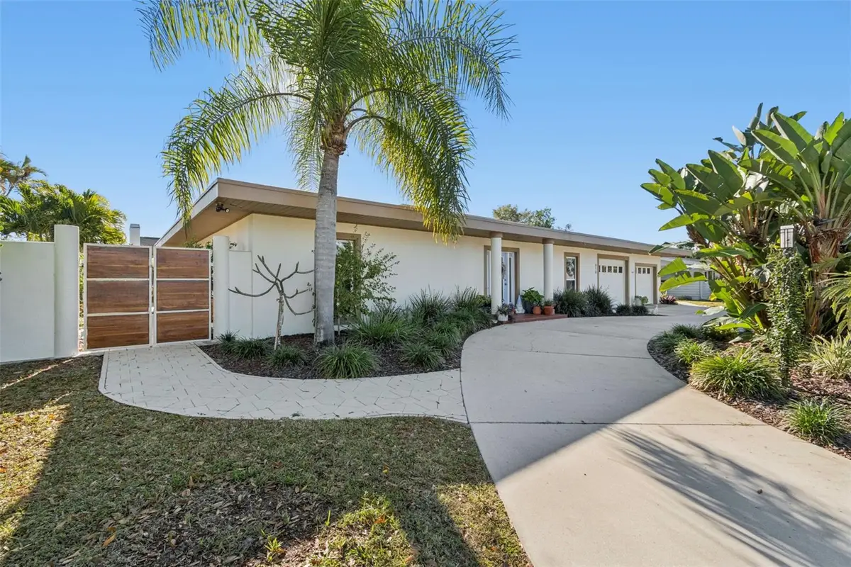 618 Whitfield Avenue, Sarasota, FL 34243 - #1