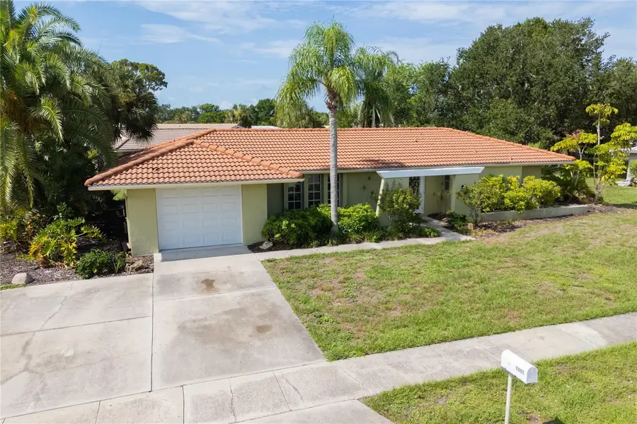 7411 Dickens Drive, Sarasota, FL 34231 - #2