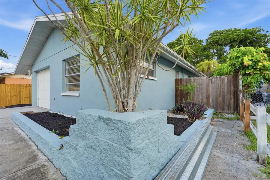 1915 Colleen Street, Sarasota, FL 34231 - #3