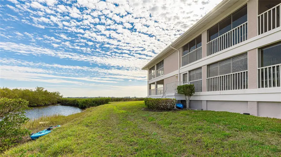 1109 Edgewater Circle #1109, Bradenton, FL 34209 - #2