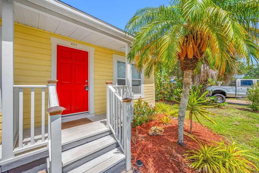 907 18th Avenue W, Palmetto, FL 34221 - #2
