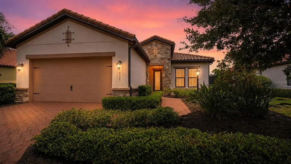 16525 Hillside Circle, Lakewood Ranch, FL 34202 - #1