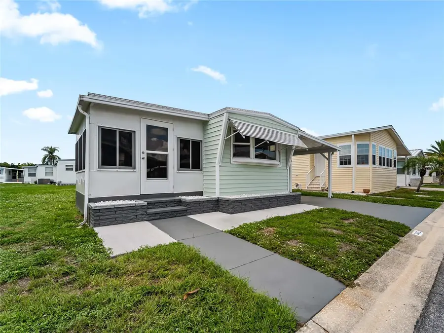 3402 Shingle Oak Terrace, Sarasota, FL 34237 - #2