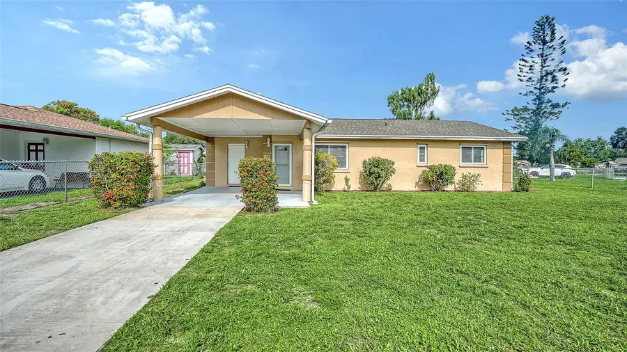 3307 Newtown Boulevard, Sarasota, FL 34234 - #2