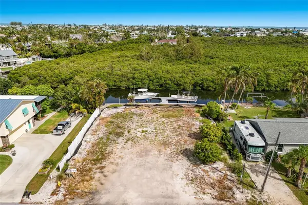 508 77th Street, BRADENTON BEACH, FL 34217