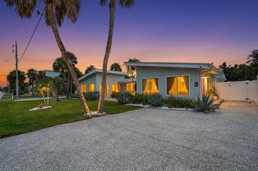 6203 Holmes Boulevard, Holmes Beach, FL 34217 - #3