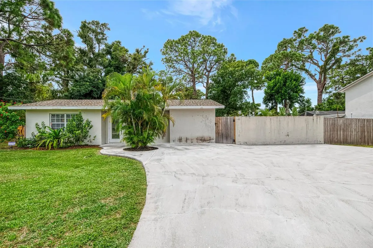 2136 Brueckner Drive, Sarasota, FL 34231 - #1