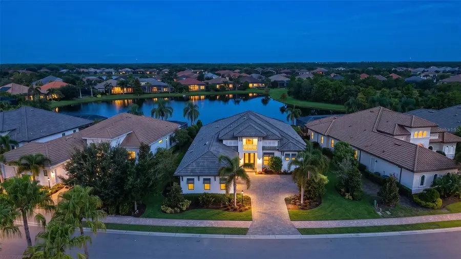 16105 Castle Park Terrace, Lakewood Ranch, FL 34202 - #2