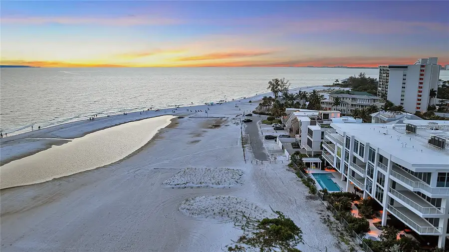 70 Avenida Veneccia #202, Sarasota, FL 34242 - #2