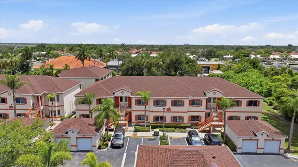 3958 Mediterranea Circle #411, SARASOTA, FL 34233