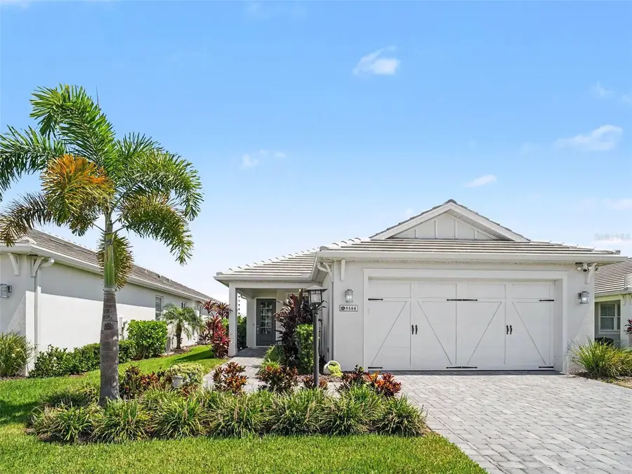 8144 Sternway Road, Sarasota, FL 34240 - #2