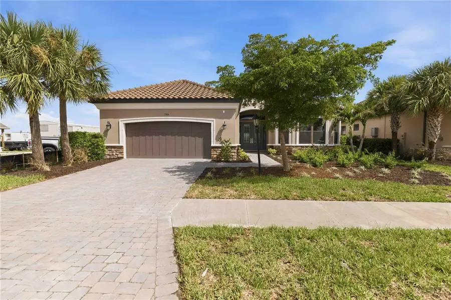 7704 Moonbeam Avenue, Sarasota, FL 34241 - #2
