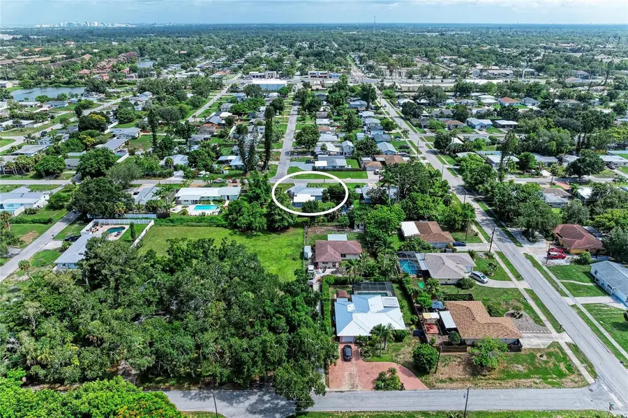 3138 Williamsburg Street, Sarasota, FL 34231 - #2