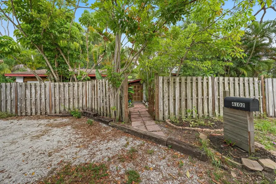 4102 Royal Palm Avenue, Sarasota, FL 34234 - #2