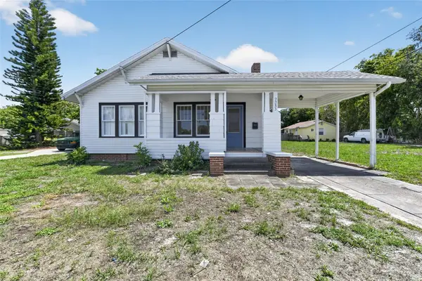2233 11th Avenue W, BRADENTON, FL 34205