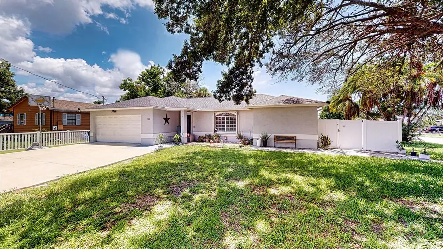 303 29th Street E, Palmetto, FL 34221 - #2