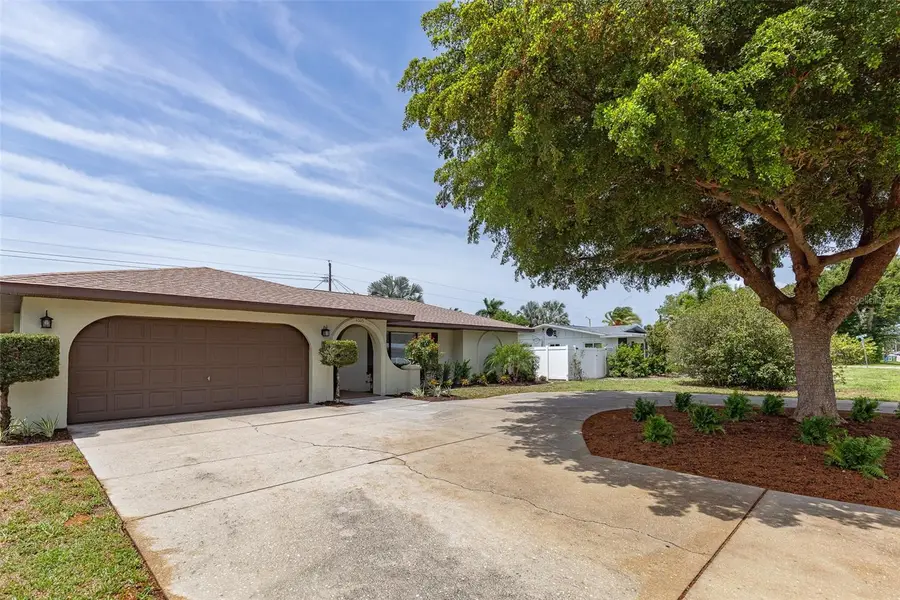 4005 17th Avenue W, Bradenton, FL 34205 - #2
