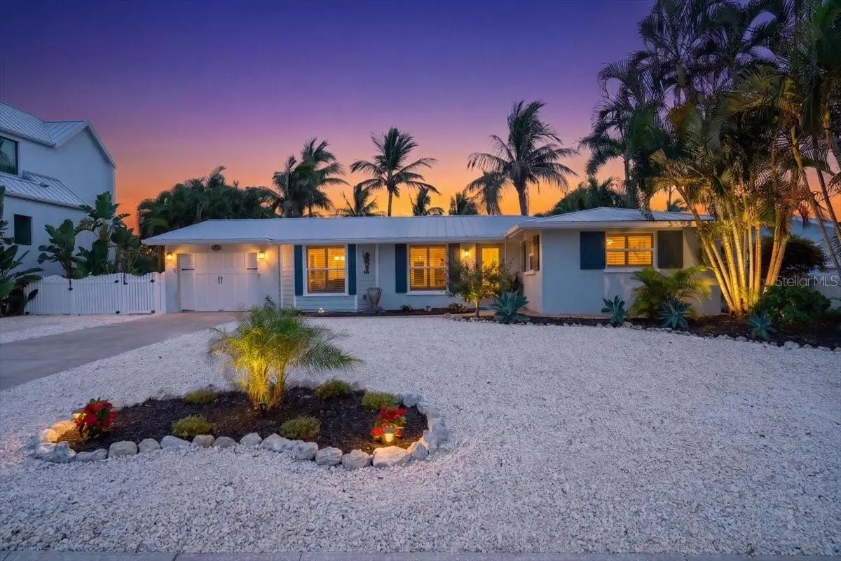 520 69th Street, Holmes Beach, FL 34217 - #1