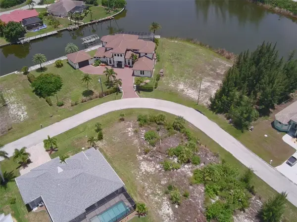 10571 Poughkeepsie Circle, PORT CHARLOTTE, FL 33981