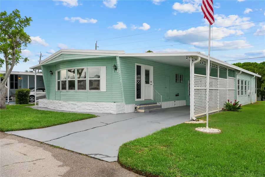 808 53rd Avenue E #18, Bradenton, FL 34203 - #2