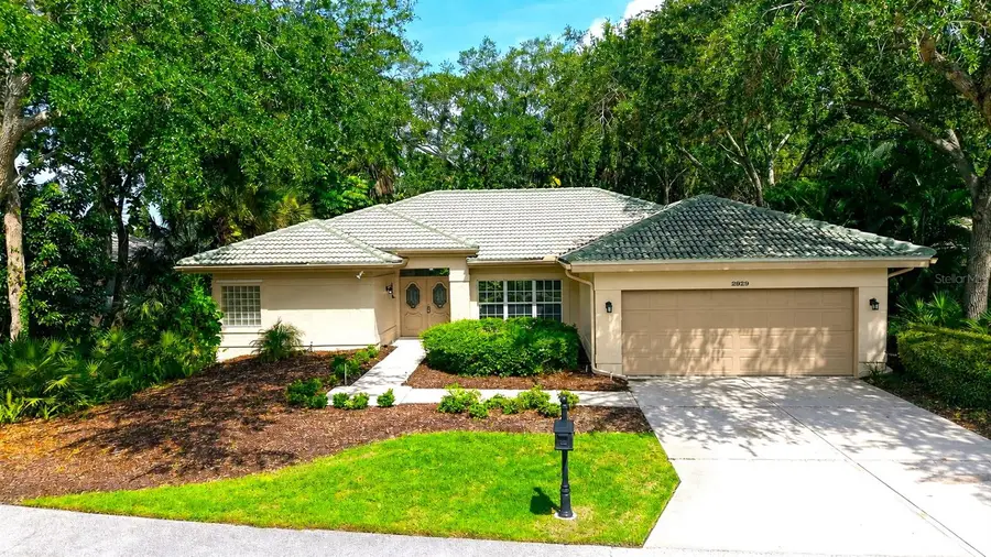2929 Sandringham Place, Sarasota, FL 34235 - #2