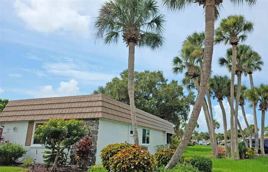 5468 Riverbluff Circle #V-40, Sarasota, FL 34231 - #2