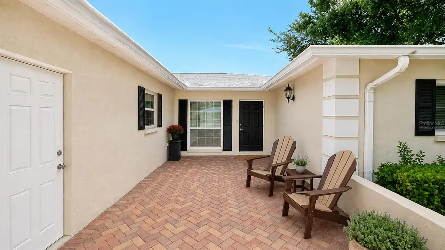 5621 Palm Aire Drive, Sarasota, FL 34243 - #2