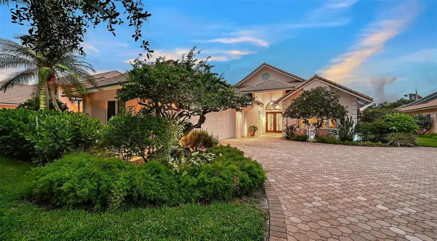 5476 Golf Pointe Drive, Sarasota, FL 34243 - #3
