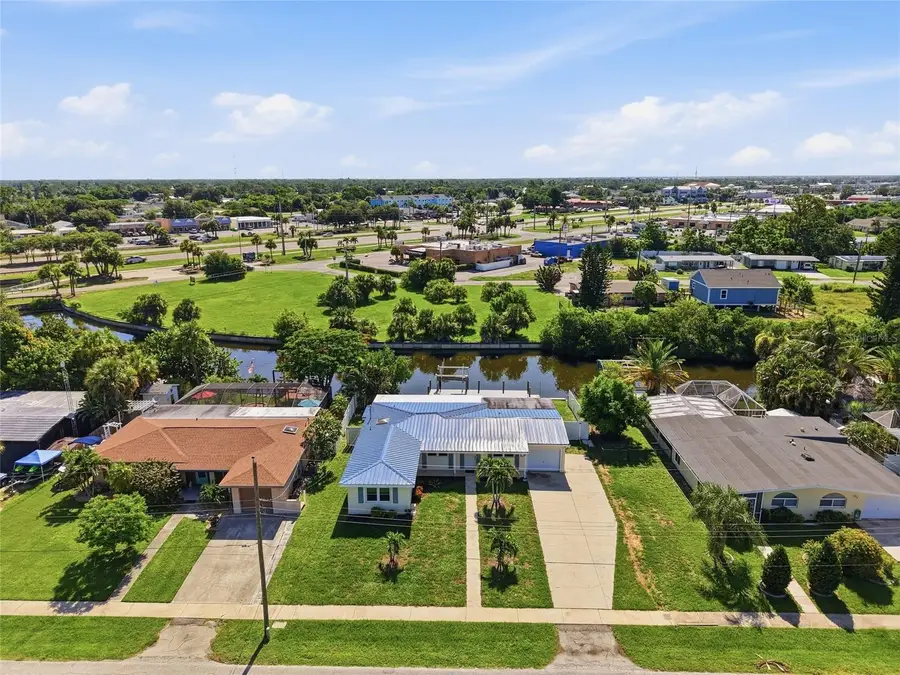 181 Duxbury Avenue, Port Charlotte, FL 33952 - #3