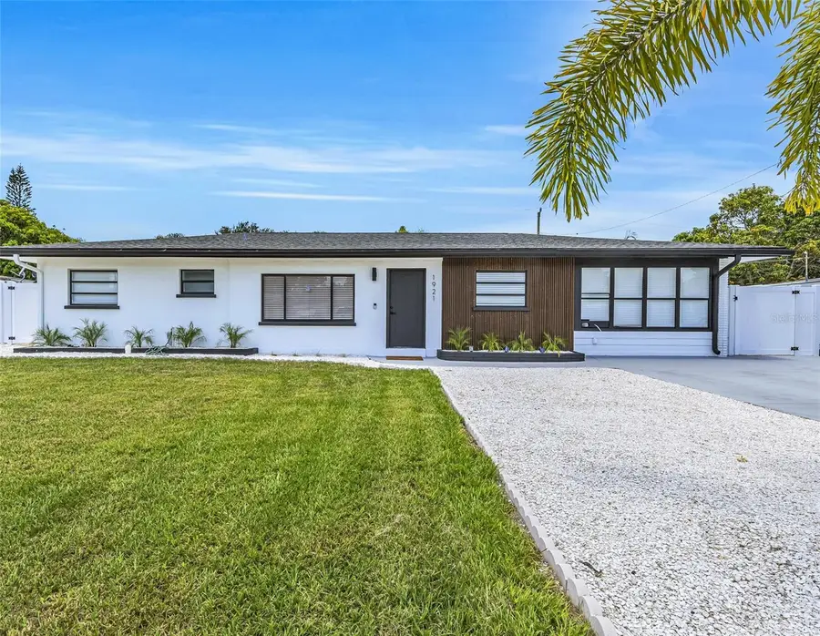 1921 Fern Avenue, Sarasota, FL 34235 - #3