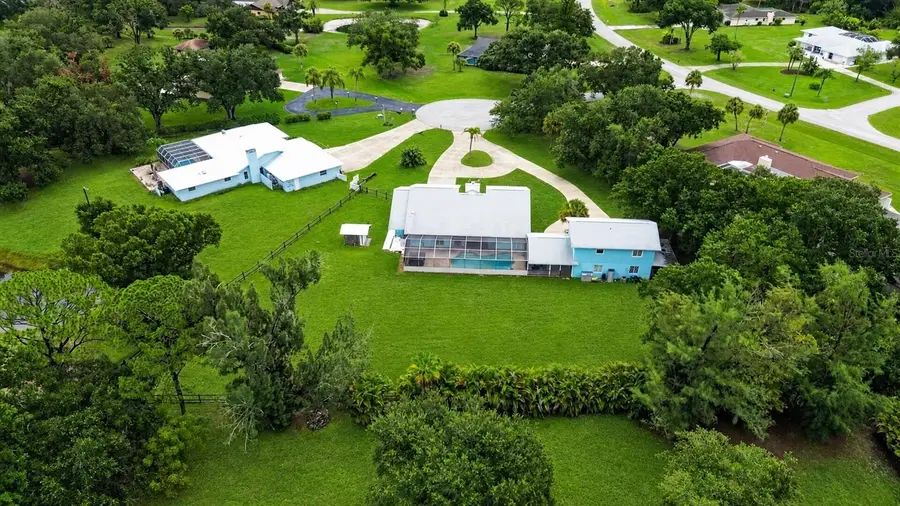 1305 Greenfield Circle, Venice, FL 34292 - #3