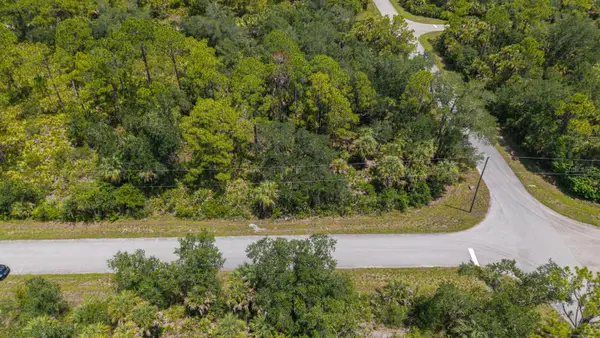 14068 Carrie Avenue, PORT CHARLOTTE, FL 33953