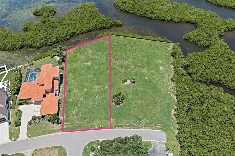 Tidewood Avenue, Sarasota, FL 34231 - #2