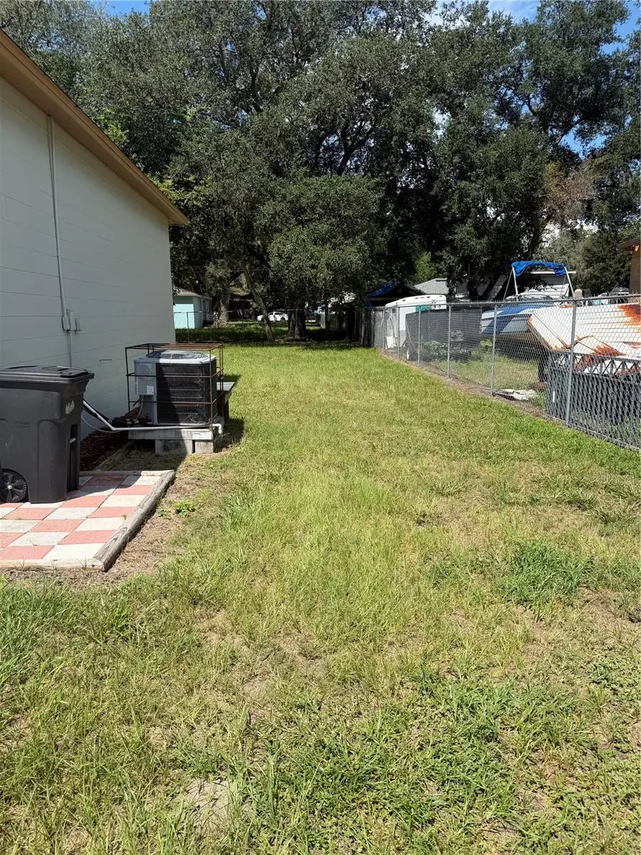 21015 Market Street, Dade City, FL 33523 - #3