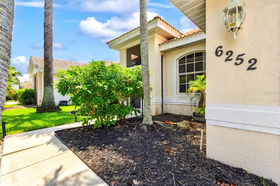 6252 Donnington Court, Sarasota, FL 34238 - #3