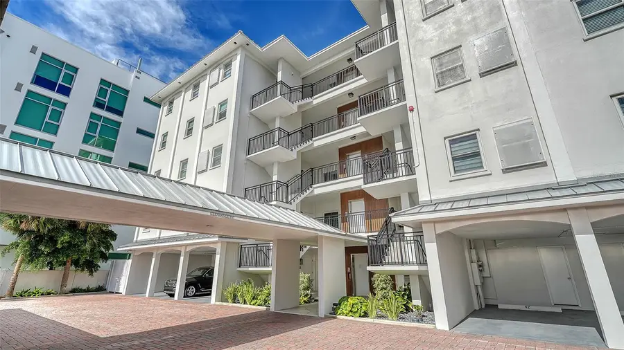 174 Golden Gate Point #43, Sarasota, FL 34236 - #2
