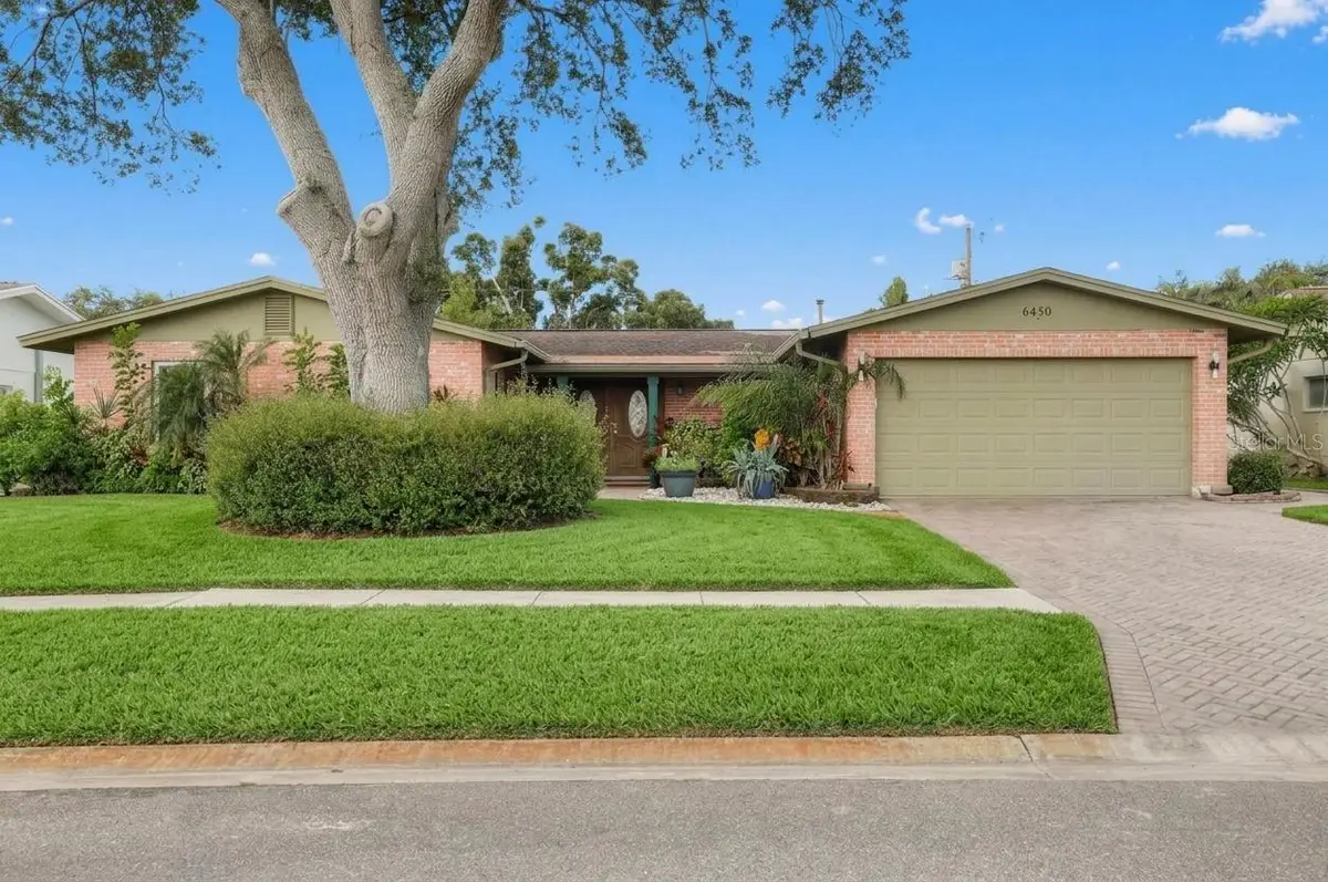 6450 31st Terrace N, Saint Petersburg, FL 33710 - #1