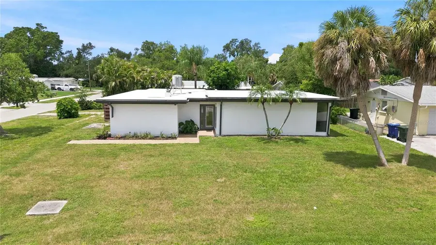 6332 Pauline Avenue, Sarasota, FL 34231 - #2