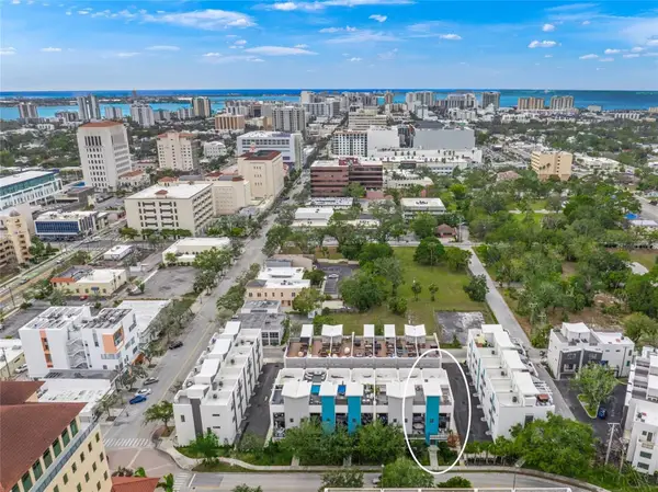 72 N School Avenue, SARASOTA, FL 34237