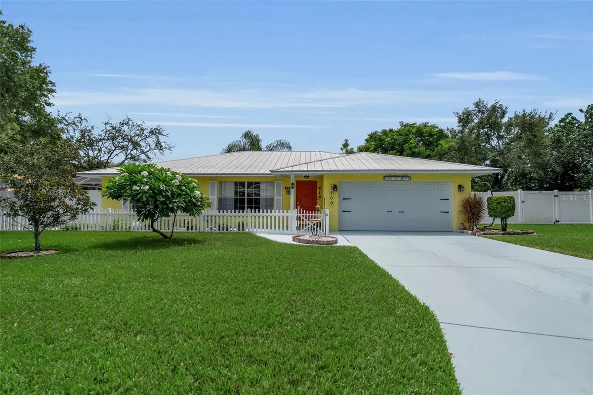 5209 36th Avenue Circle W, Bradenton, FL 34209 - #1