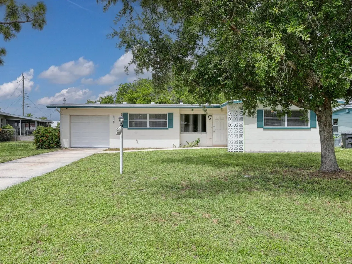 208 62nd Street W, Bradenton, FL 34209 - #1