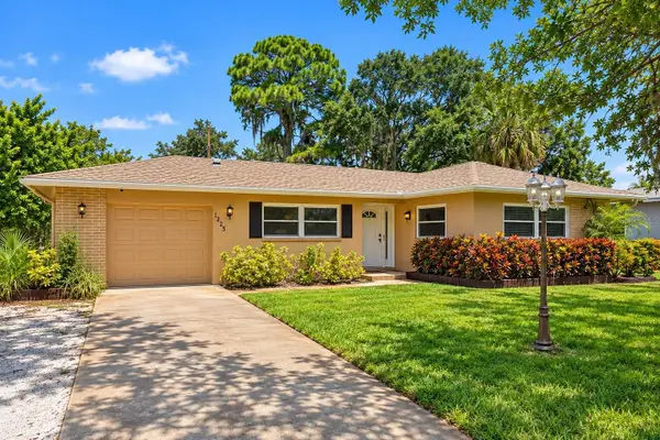 1225 63rd Avenue S, ST PETERSBURG, FL 33705