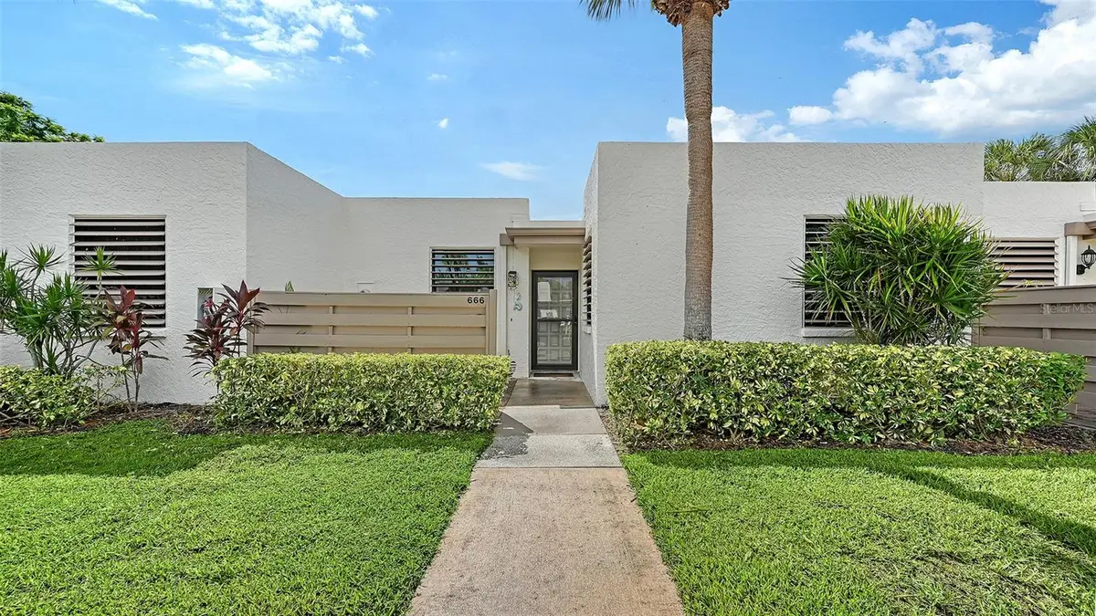 666 Woodlawn Drive #666, Bradenton, FL 34210 - #1